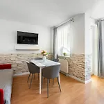 Apartament Diamond 35M2, 4 Osoby, Balkon, Free Parking