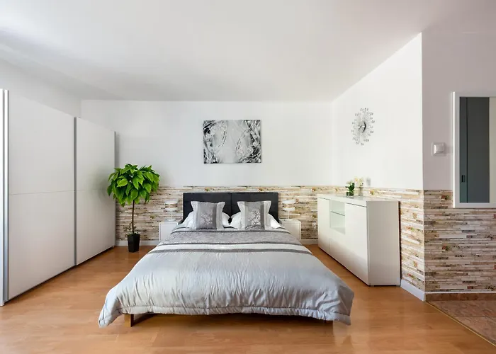 Apartament Diamond 35M2, 4 Osoby, Balkon, Free Parking