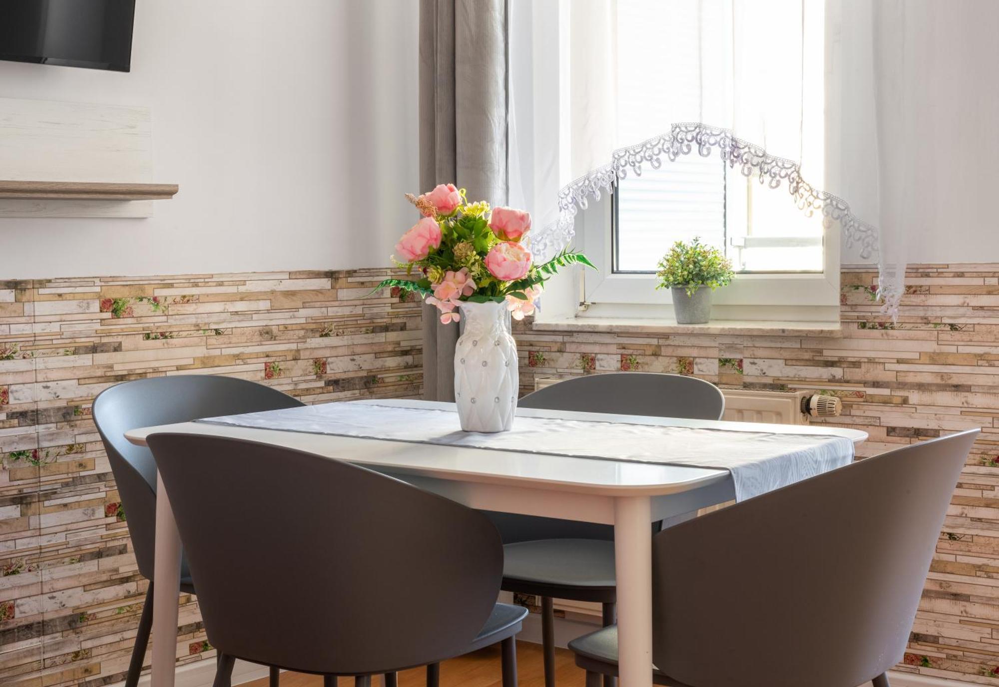 Appartement Apartament Diamond 35m2, 4 Osoby, Balkon, Free Parking